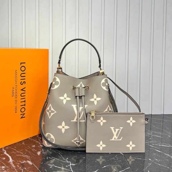 Louis Vuitton LV-2410