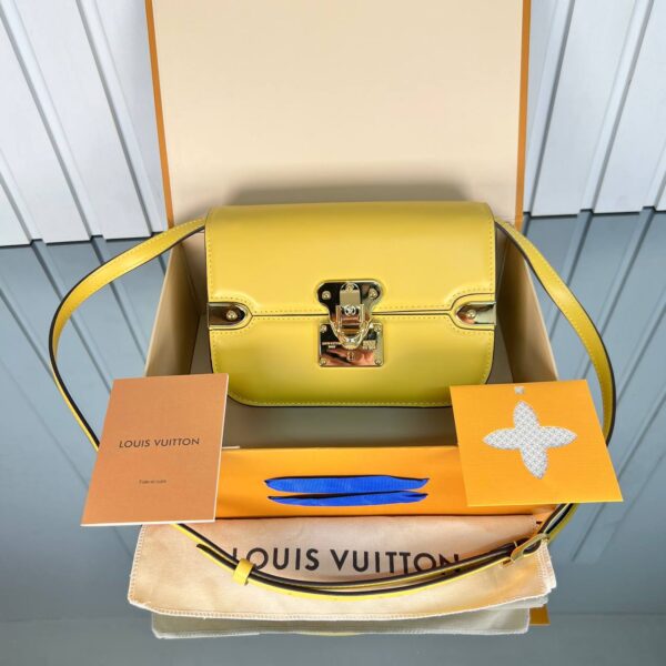 Louis Vuitton LV_1023